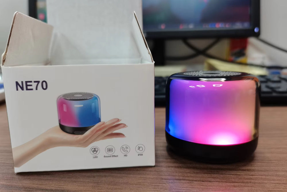 ENCEINTE LED FESTIVE AVEC BASSE PUISSANTES