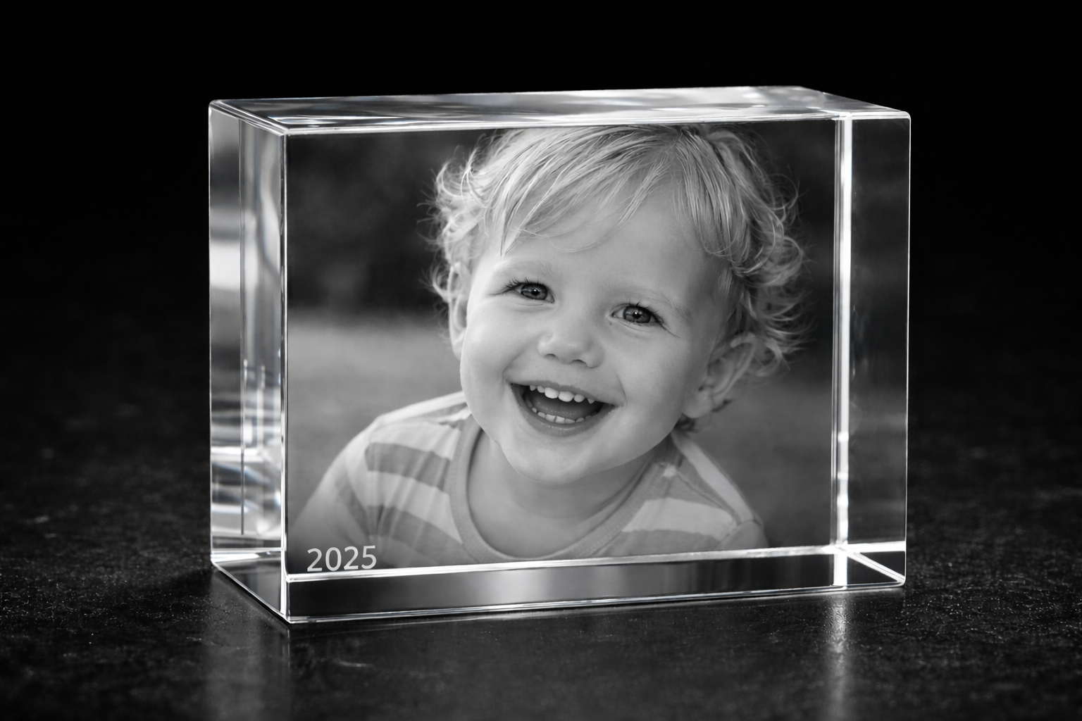 Cube en verre gravé – Souvenir photo intemporel